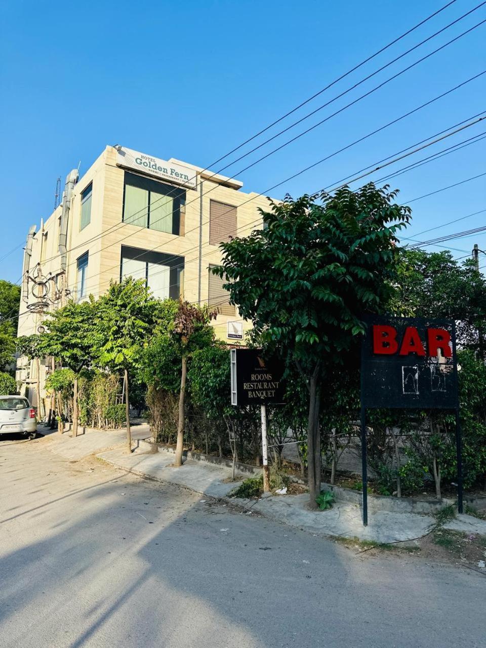 Hotel Golden Fern Patiāla Exterior foto
